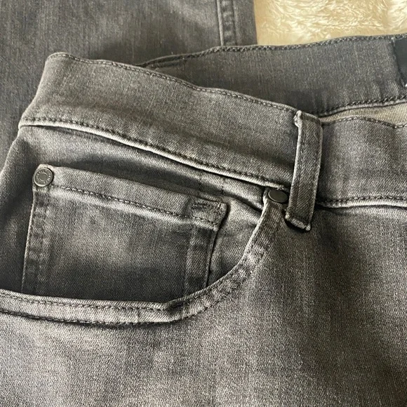 7 For All Mankind Men's black Slim Jeans - Picture 2 of 5